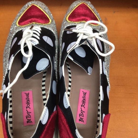 Betsey Johnson Shoes Betsy Johnson Womens Sneakers Size 7 2
